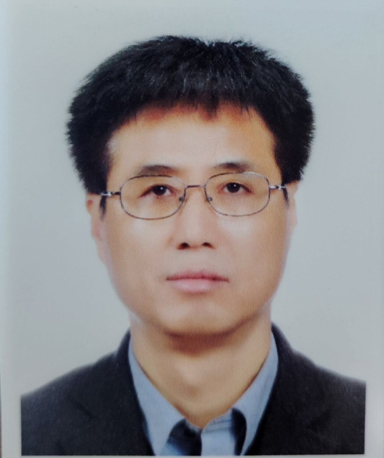 권철환